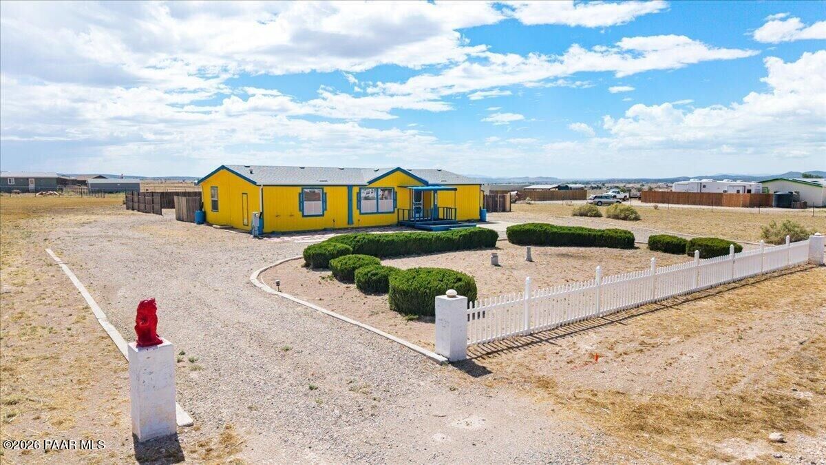 Property Photo:  26875 N Kitty Hawk Lane  AZ 86334 