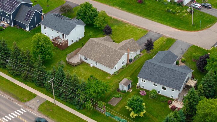 Property Photo: 139 Bell Crescent PE C1E 1Y8