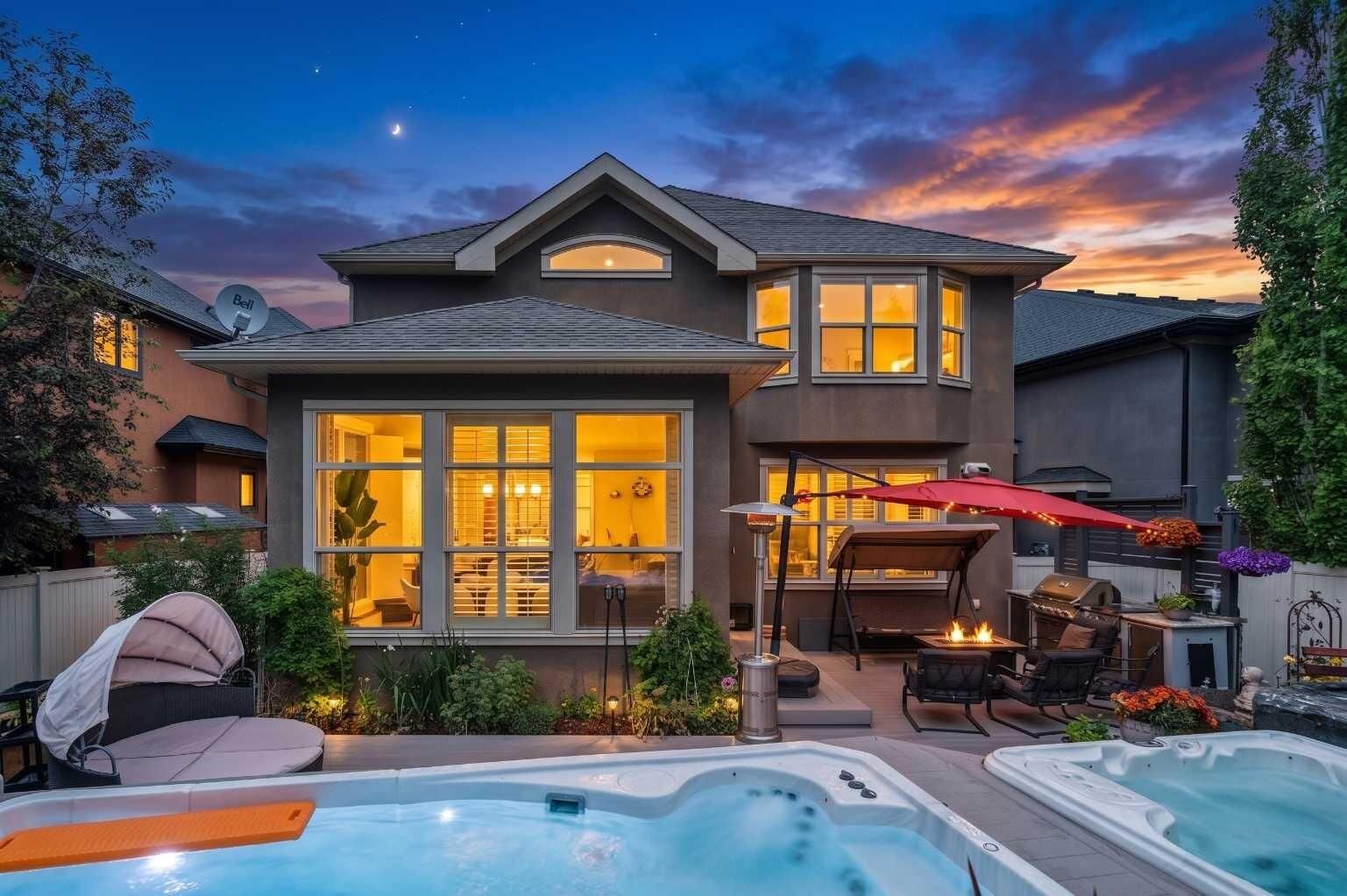 Property Photo: 11 Aspen Cliff Place SW AB T3H 0M1