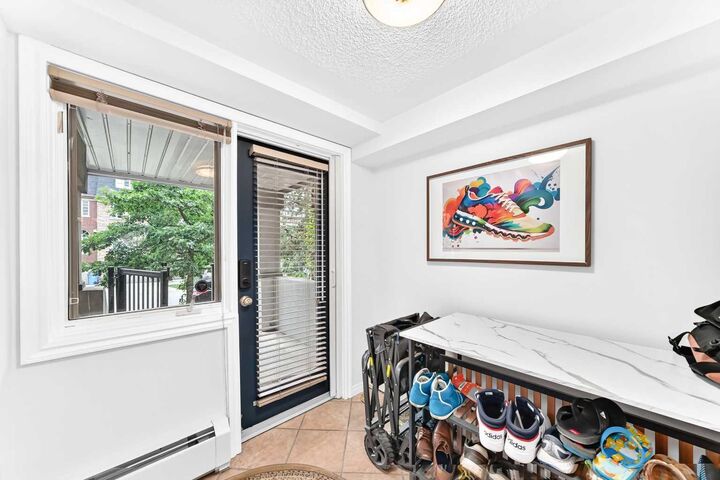 Property Photo:  2422 Erlton Street SW 102  AB T2S 3B6 