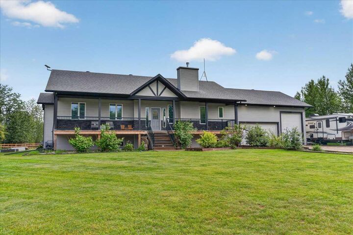 Property Photo: 70020 Range Road 64A #2 AB T0H 1X0