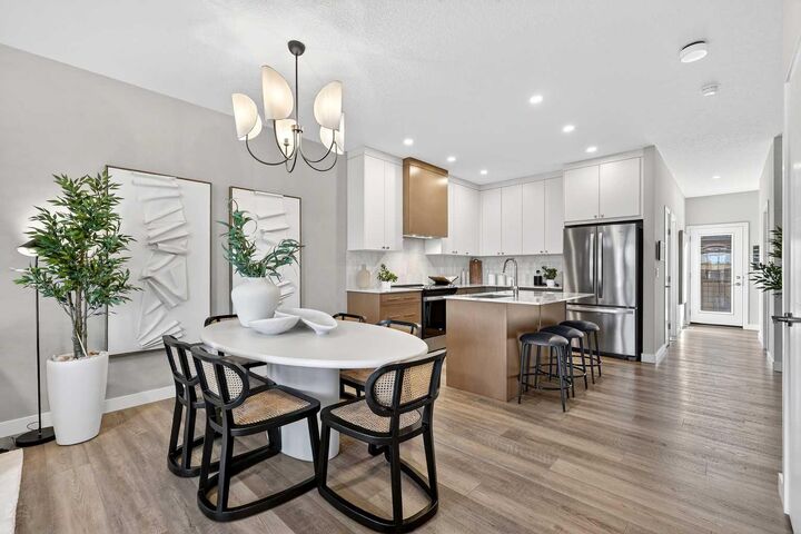 Property Photo:  7079 Rangeview Avenue SE  AB T3S 0R1 