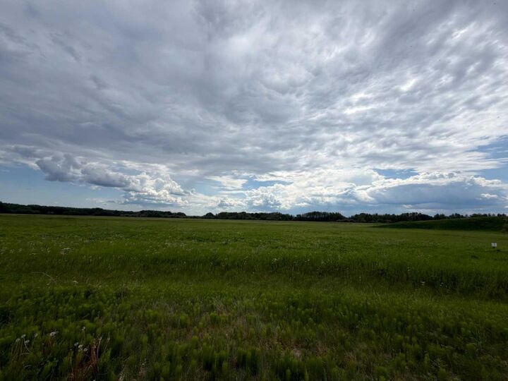 Property Photo: 18 Spruce Point Estates Road AB T0G 2K0