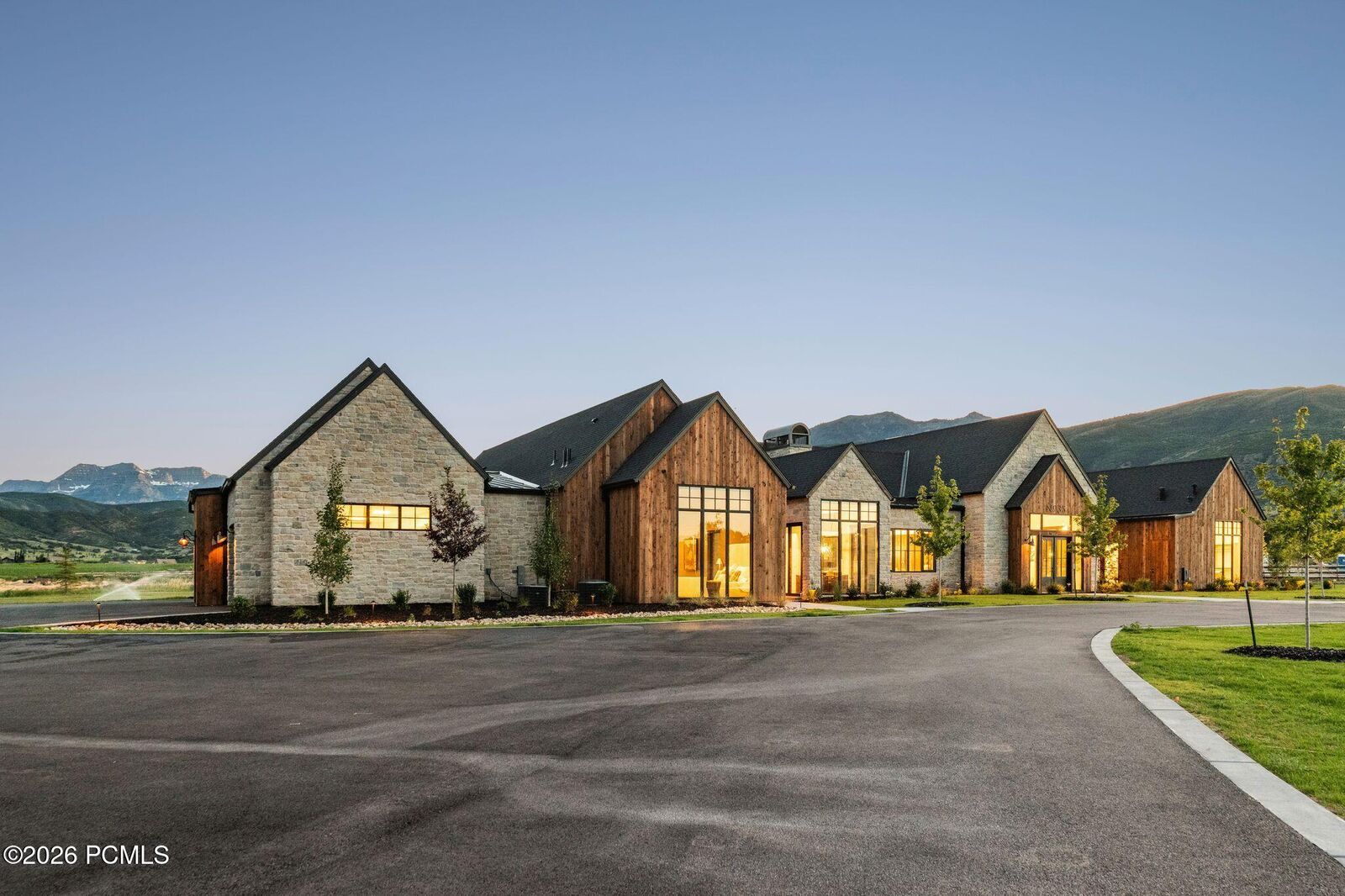 Property Photo: 35 W 1160 S UT 84049
