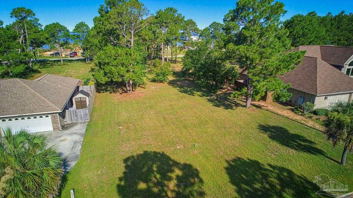 Property Photo:  Lot 7 Farrel Way  FL 32583 