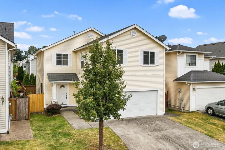 Property Photo: 110 Ferndale Avenue SE WA 98056
