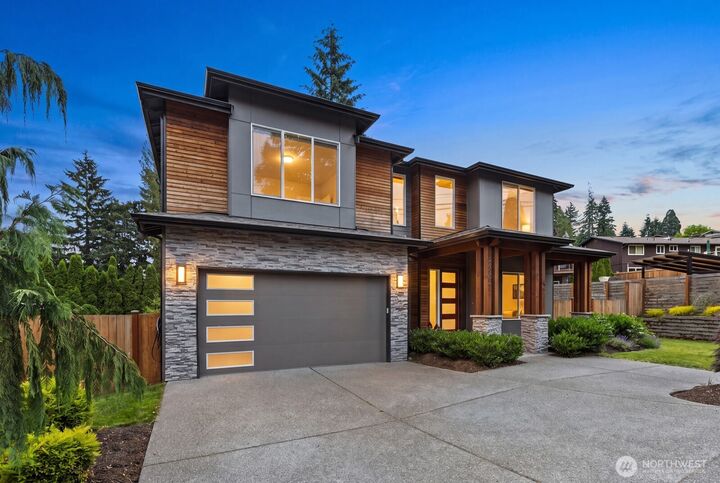 Property Photo:  22005  4th Avenue W  WA 98021 