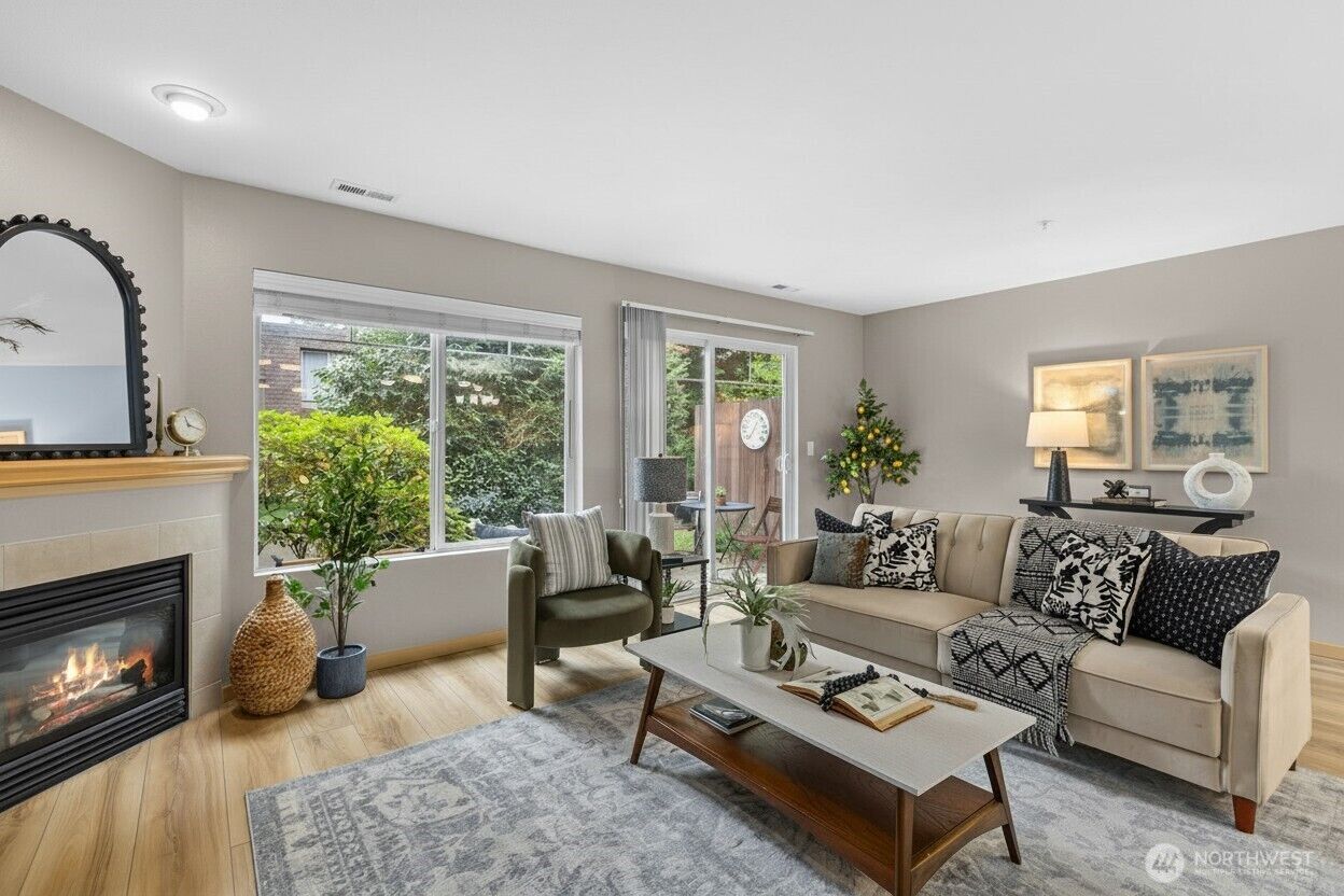 Property Photo:  15414  35th Avenue W 54  WA 98087 