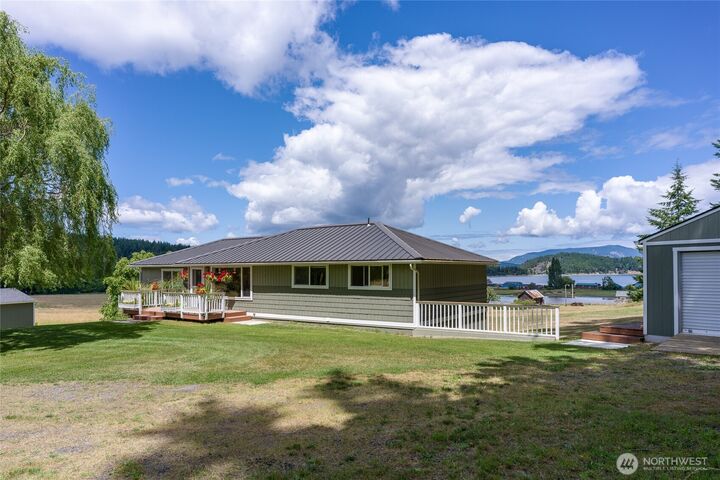 Property Photo: 103 Less Traveled Road WA 98261