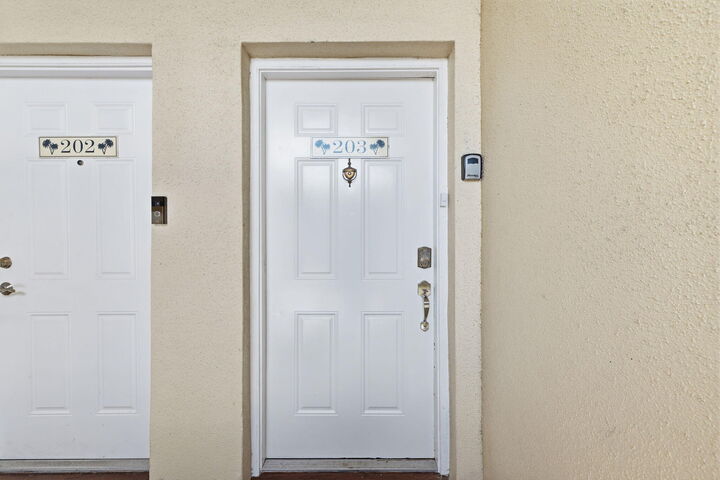Property Photo: 815 Boynton Beach Boulevard 8203 FL 33426