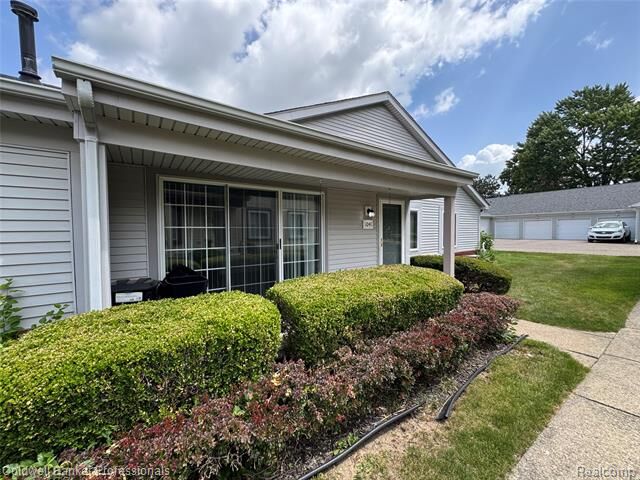 Property Photo:  1041 Leisure Drive  MI 48507 