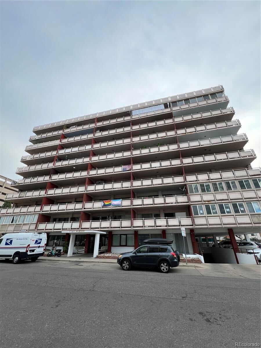 Property Photo:  1121 Albion Street 607  CO 80220 