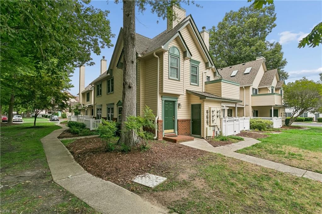 Property Photo: 6 Tamarisk Quay I VA 23666