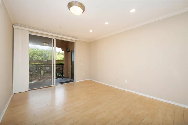 Property Photo: 3840 Elijah Ct. 816 CA 92130