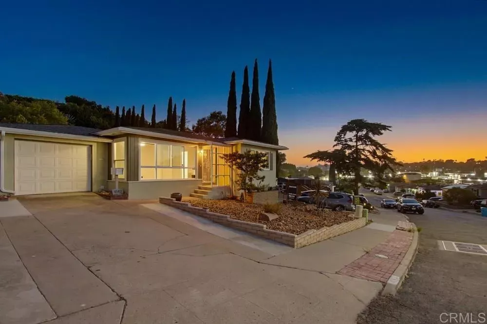 Property Photo:  4142 Vista Grande Drive  CA 92115 
