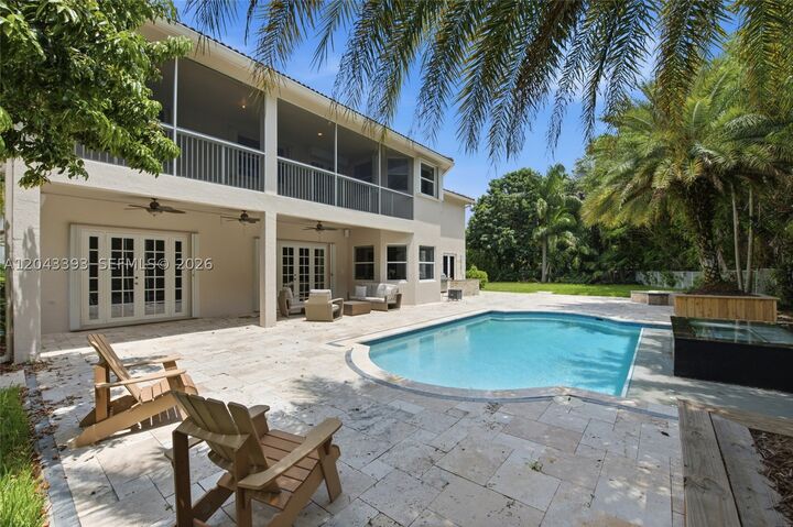 Property Photo: 1585 Victoria Isle Way FL 33327