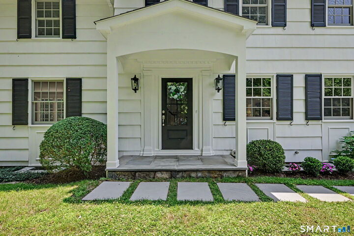 Property Photo:  148 West Hills Road  CT 06840 
