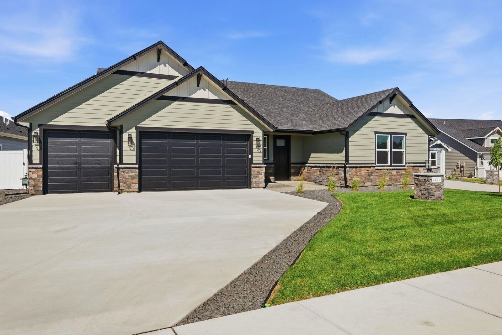 Property Photo:  1235 N High Desert Dr  WA 99006 