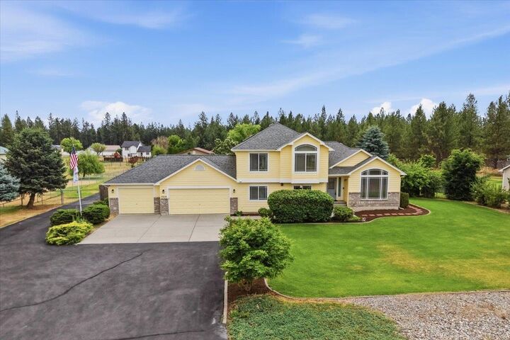 Property Photo:  17659 N Sunnyvale Dr  WA 99026 