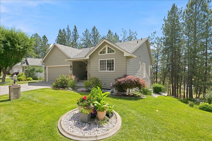 Property Photo: 5202 N Riblet View Ln WA 99212