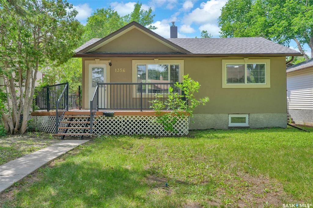 Property Photo:  1356 Minto Street  SK S4T 5S2 