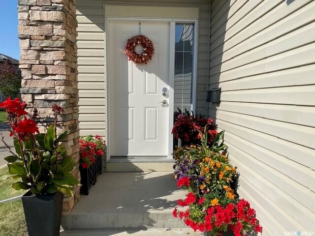 Property Photo:  615 Lynd Crescent 214  SK S7T 0G8 