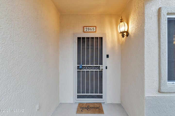 Property Photo: 2065 E Bighorn Mountain Drive AZ 85755