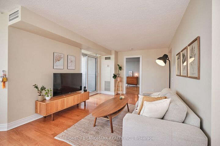 Property Photo:  15 Northtown Way 2119  ON M2N 7A2 