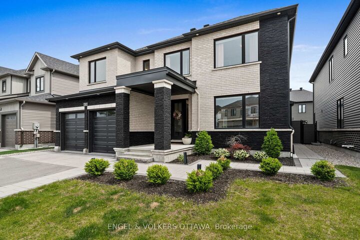 Property Photo:  581 Bridgeport Avenue  ON K4M 0M4 