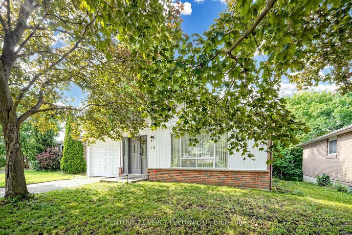 Property Photo:  10 Devins Drive  ON L4G 2Z1 
