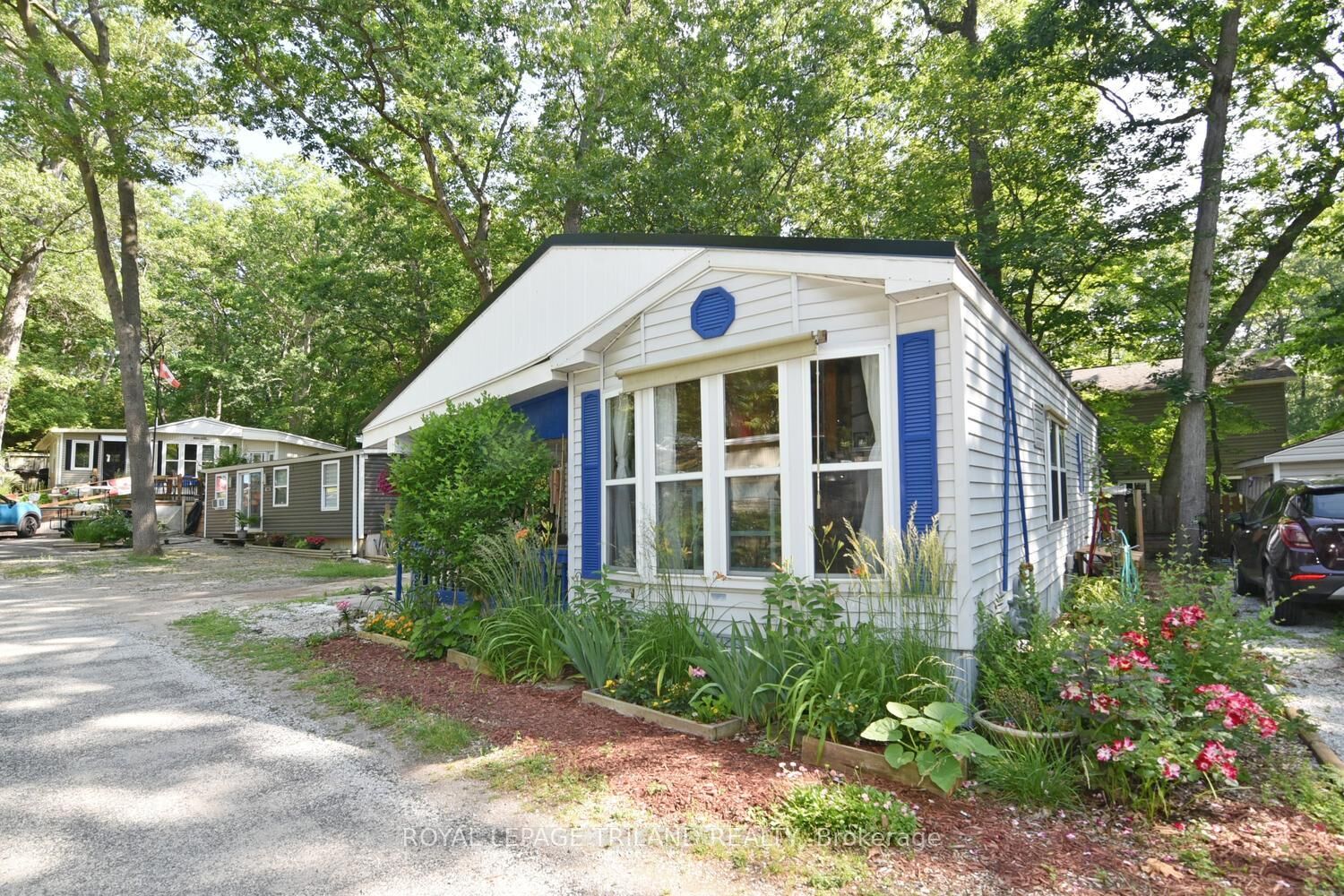 Property Photo: 9910 Northville Crescent B11 ON N0M 2N0