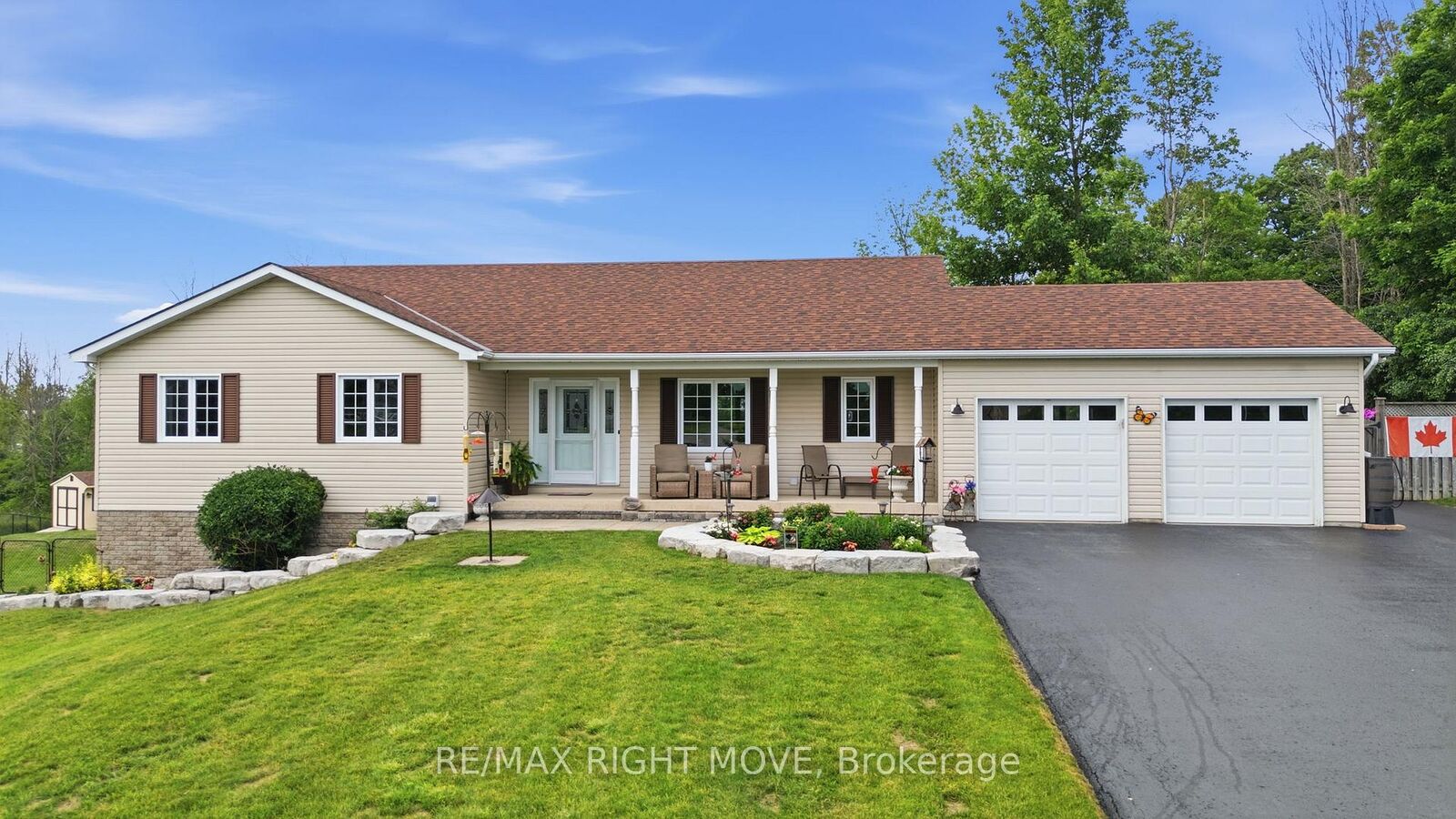 Property Photo:  4700 Zachary Crescent  ON L3V 0K8 
