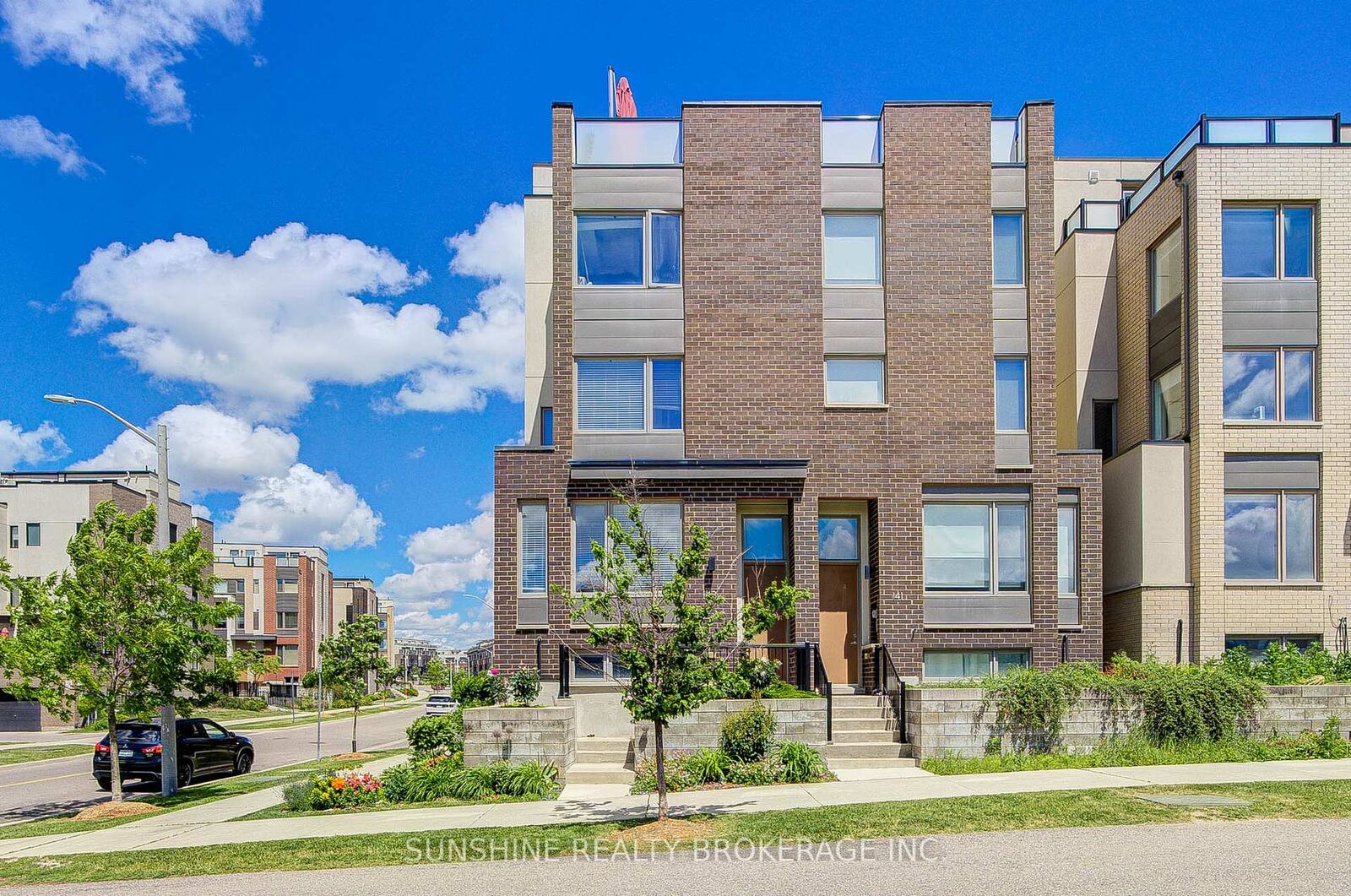 Property Photo:  143 Stanley Greene Boulevard  ON M3K 0A5 