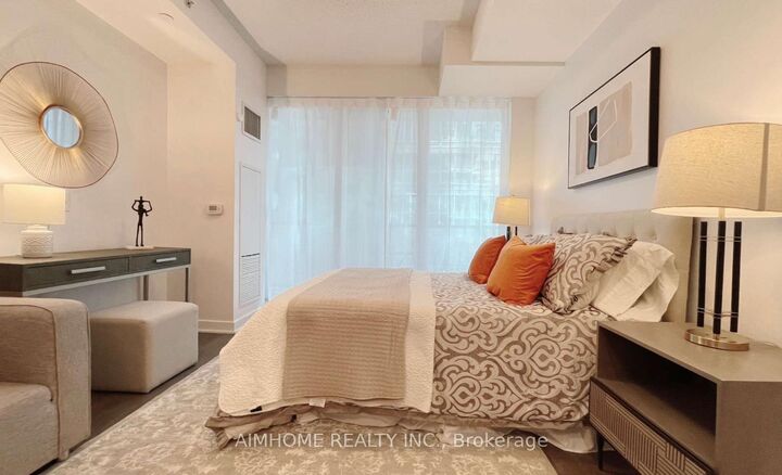 Property Photo: 125 Blue Jays Way 2710 ON M5V 0N5