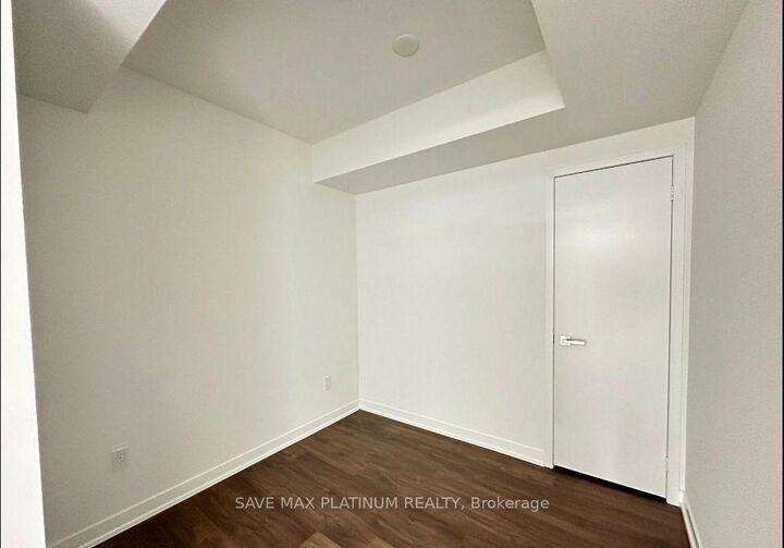 Property Photo: 500 Wilson Avenue 1009 ON M3H 0E5