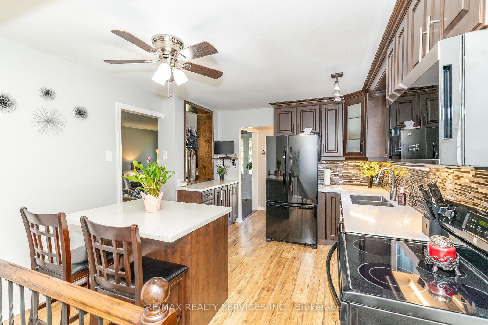 Property Photo:  21 Herkley Drive  ON L6V 2E7 