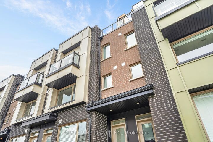 Property Photo: 581 Takamose Private 216 ON K1K 4Z4