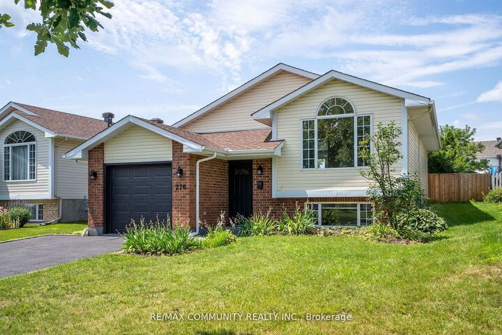 Property Photo:  276 Northwoods Crescent  ON K6H 7K3 