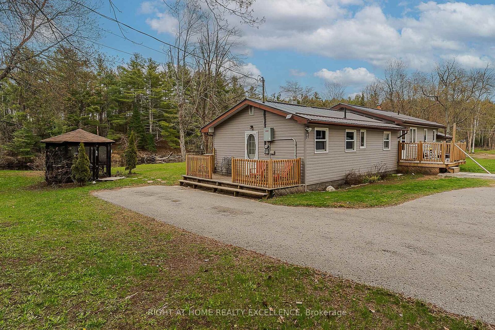 Property Photo: 1246 Howland Junction Road ON K0M 2A1