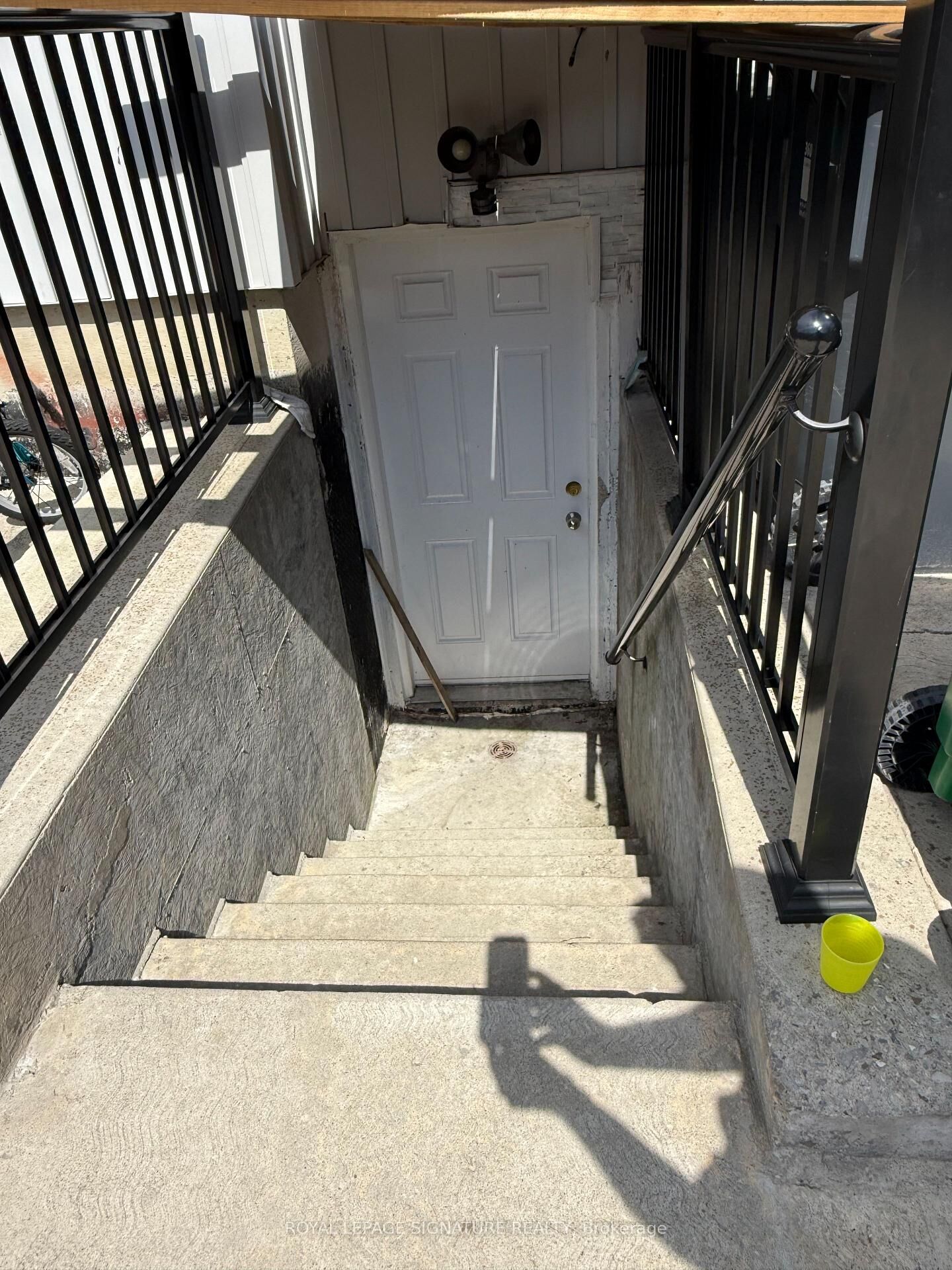 Property Photo:  814 Golden Farmer Way  ON L5W 1A7 