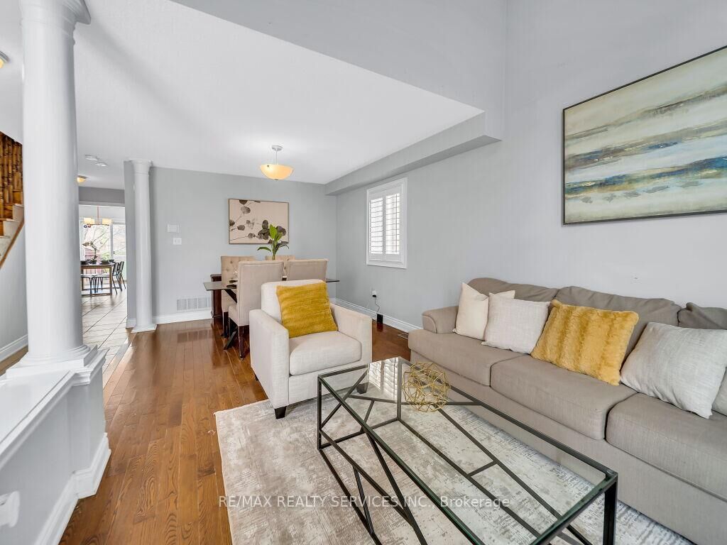 Property Photo:  122 Dells Crescent  ON L7A 2X1 