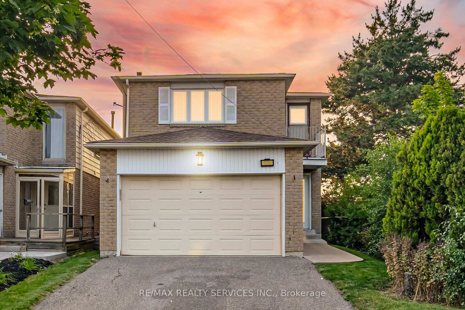 Property Photo:  172 Morton Way  ON L6Y 2P8 