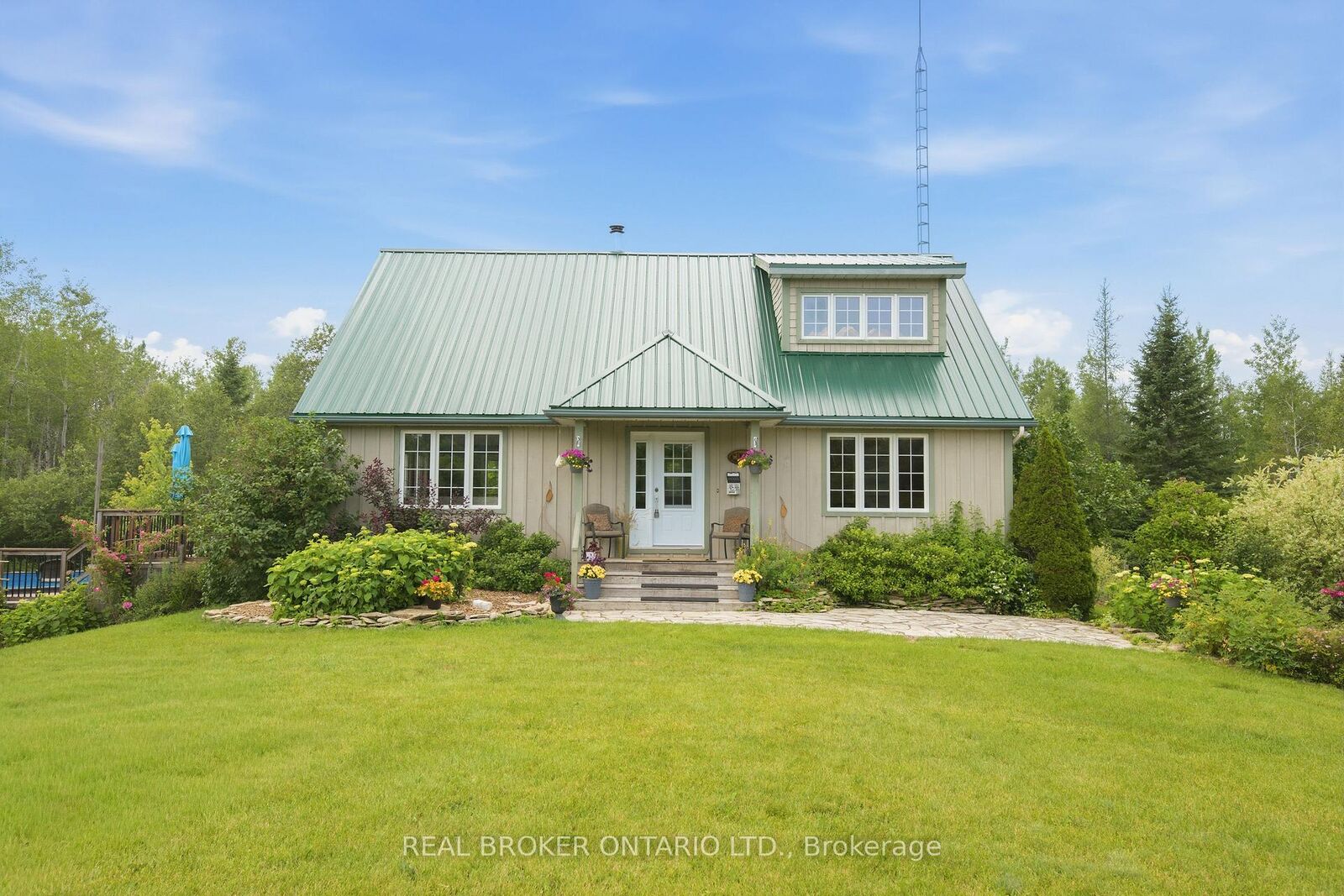Property Photo: 7198 Harnett Road ON K0A 2T0