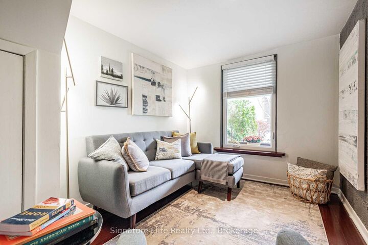 Property Photo:  393 Westmoreland Avenue N Main  ON M6H 3A6 