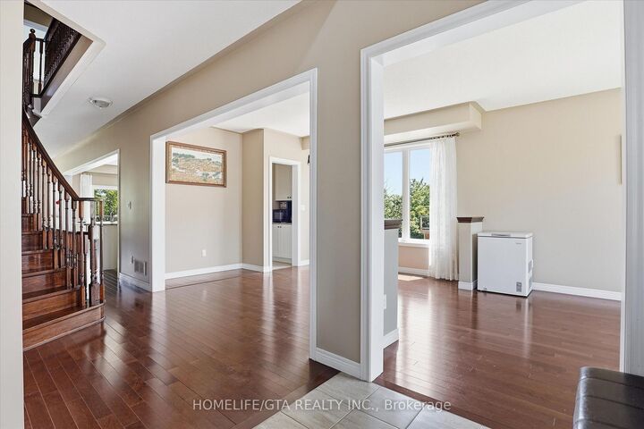 Property Photo: 1011 Hinterland Court ON L1K 2M6