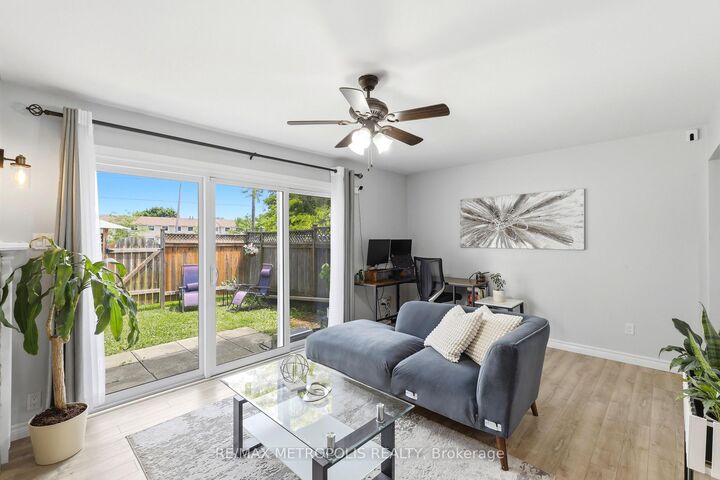 Property Photo: 801 Osgoode Drive 62 ON N6E 2G8