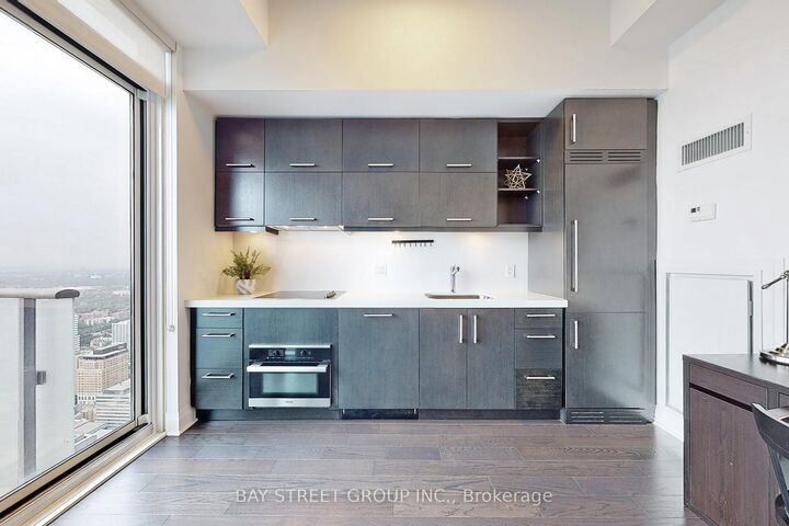 Property Photo:  1080 Bay Street Ph5  ON M5S 0A5 