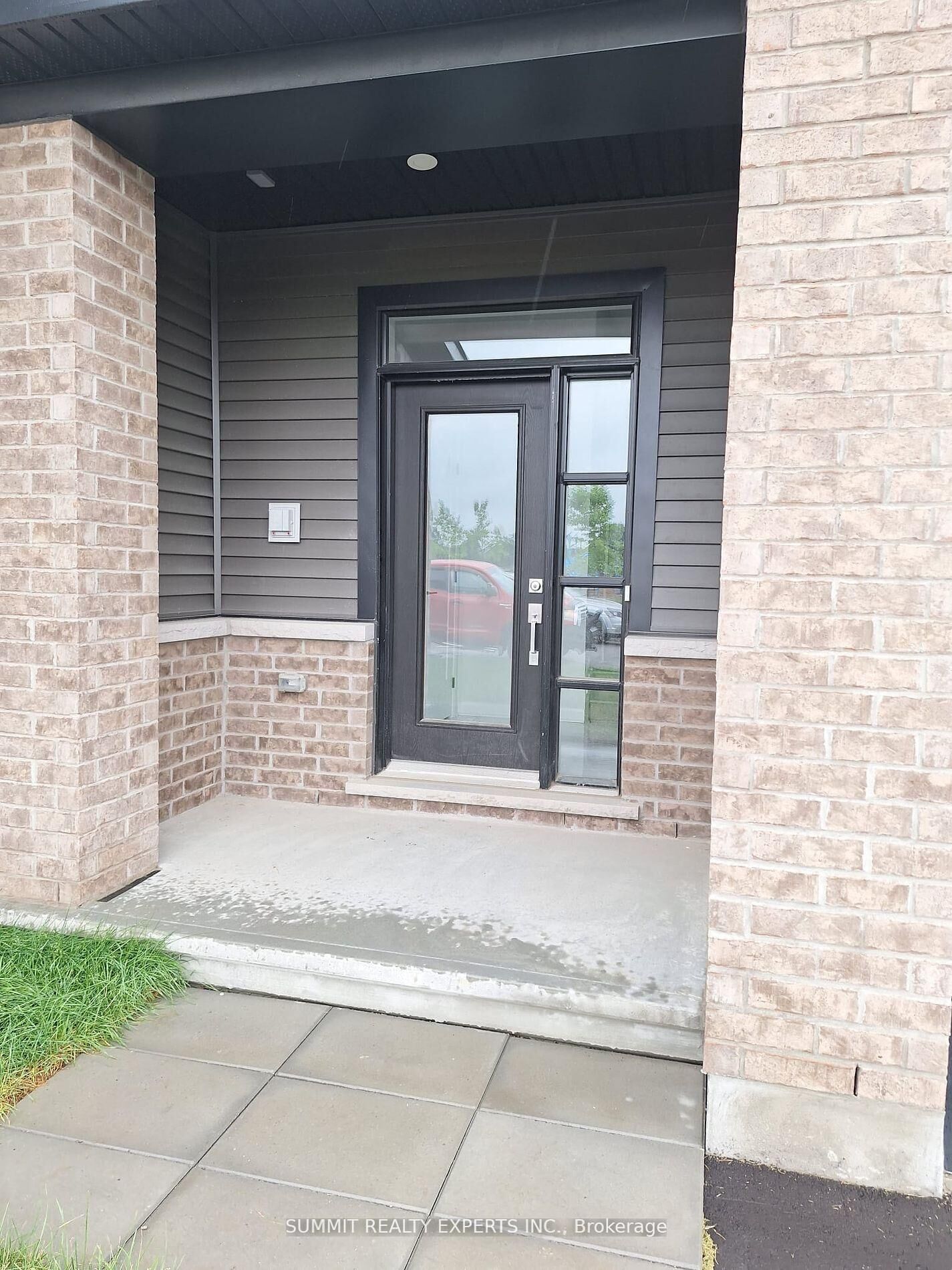 Property Photo: 64 Osler Street ON K2K 1X7