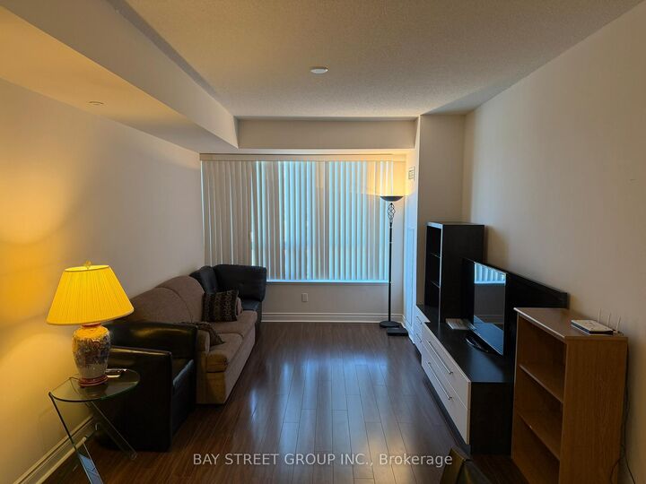 Photo de la propriété: 11211 Yonge Street 1002 ON L4S 0E9