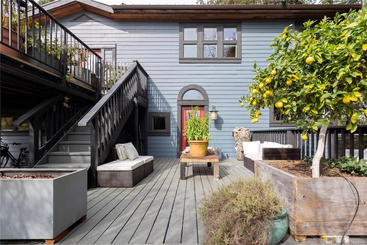 142 Park Dr — photo 1